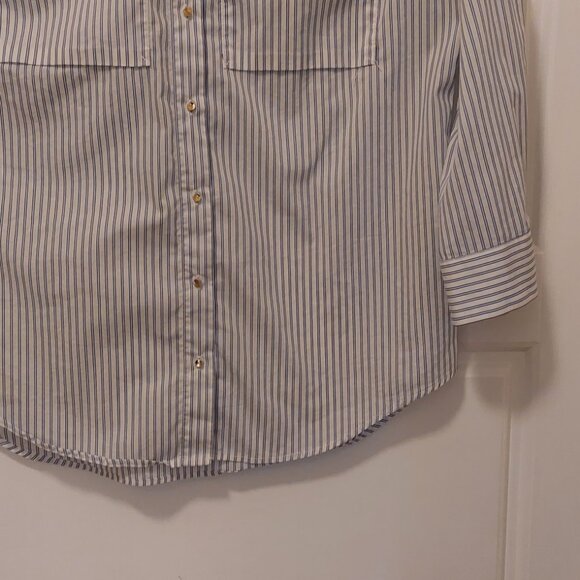 Zara blouse - white with med blue pin stripes - M - Picture 6 of 6